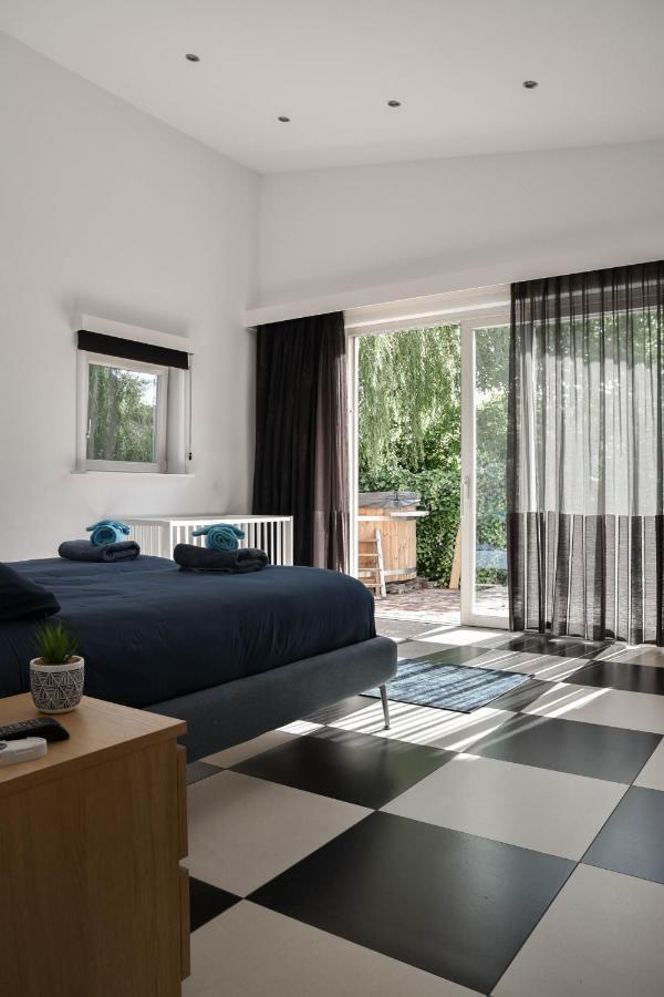 Spacious Comfort Villa Vera With Hottub Zeewolde Kültér fotó